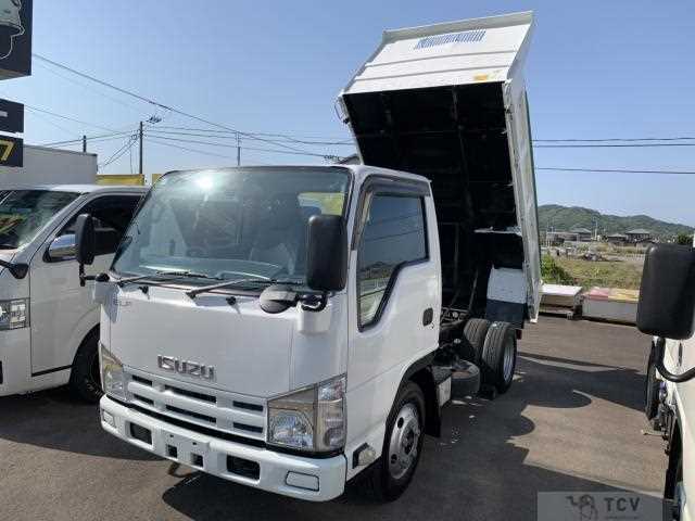 2010 Isuzu Elf Truck