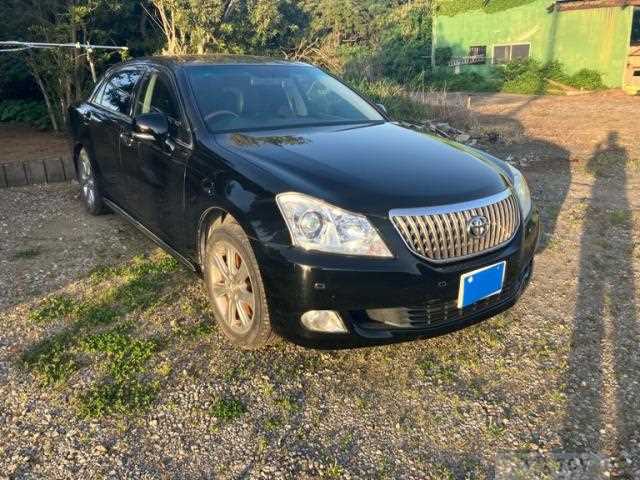2011 Toyota Crown Majesta