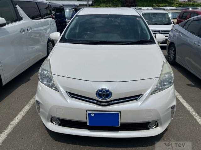 2012 Toyota PRIUS α