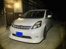 2010 Toyota Isis