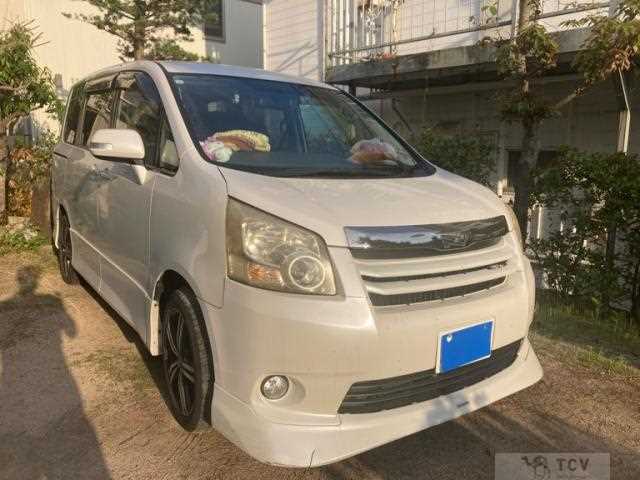 2009 Toyota Noah