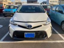 2015 Toyota PRIUS α