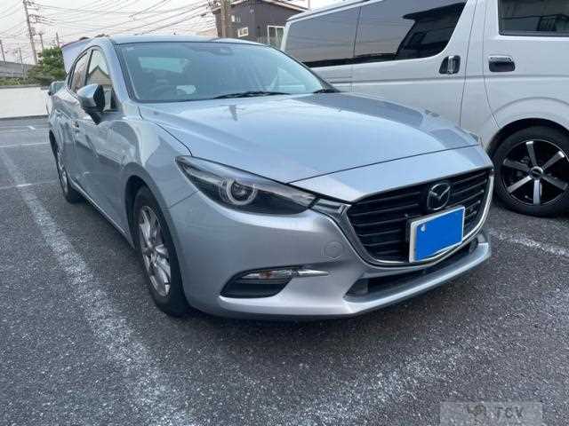 2016 Mazda Axela