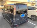 2010 Nissan ROOX
