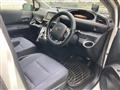 2016 Toyota Sienta