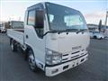 2009 Isuzu Elf Truck