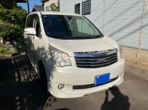 2013 Toyota Noah