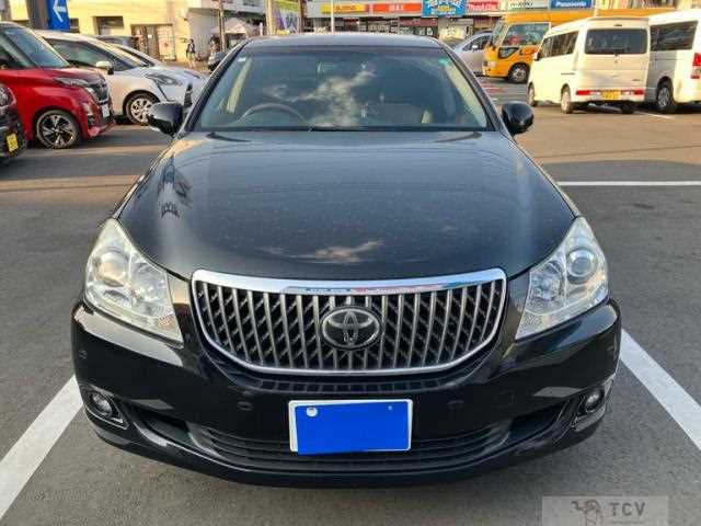 2013 Toyota Crown Majesta