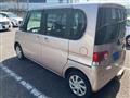 2010 Daihatsu Tanto