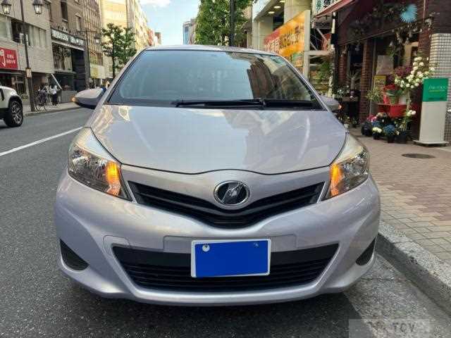 2013 Toyota Vitz