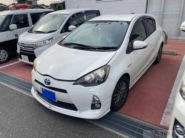 2012 Toyota AQUA