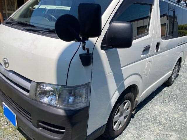 2004 Toyota Regius Wagon