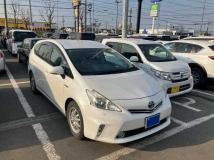 2011 Toyota PRIUS α