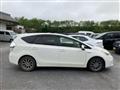 2013 Toyota PRIUS α