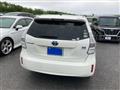 2013 Toyota PRIUS α