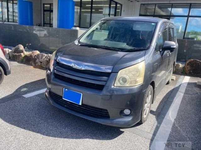 2007 Toyota Noah