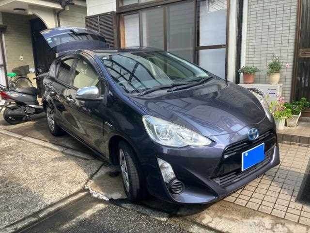 2015 Toyota AQUA