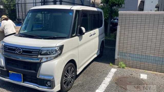 2017 Daihatsu Tanto
