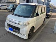 2010 Daihatsu Tanto