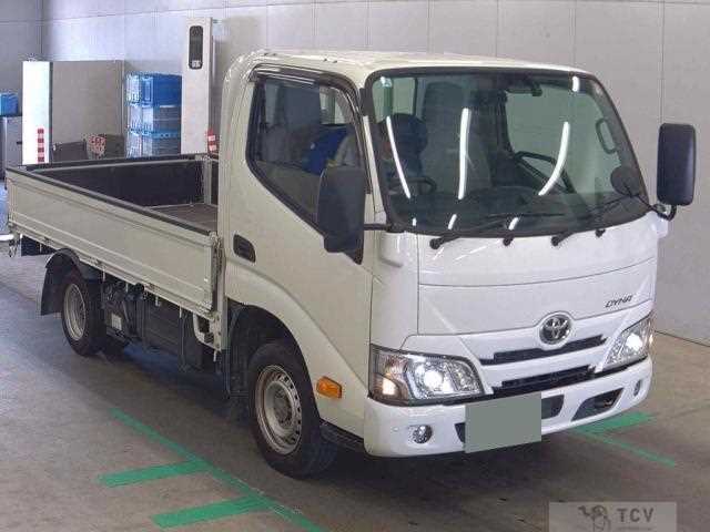 2022 Toyota Dyna Truck