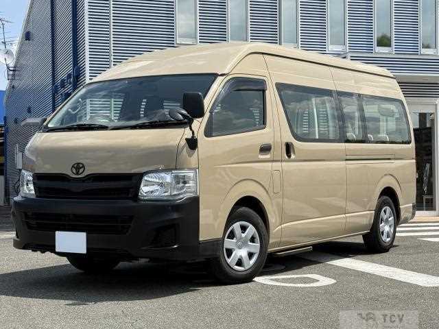 2013 Toyota Hiace Commuter