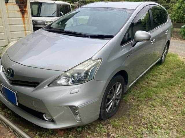 2012 Toyota PRIUS α