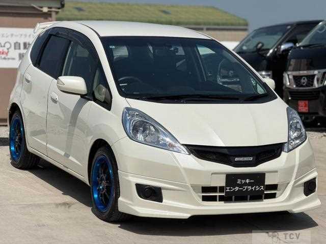 2011 Honda Fit Hybrid