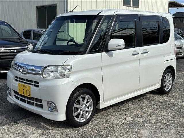 2012 Daihatsu Tanto