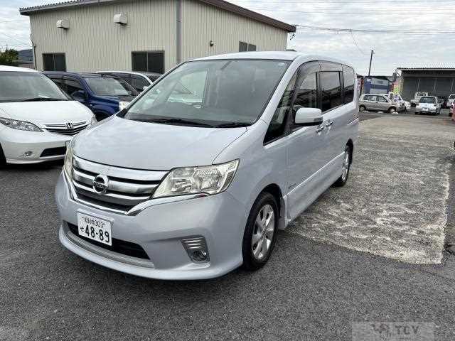 2013 Nissan Serena