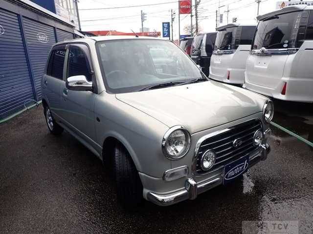 2002 Daihatsu Miragino
