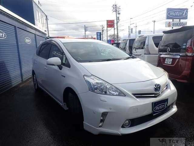 2011 Toyota PRIUS α