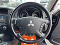 2011 Mitsubishi Pajero
