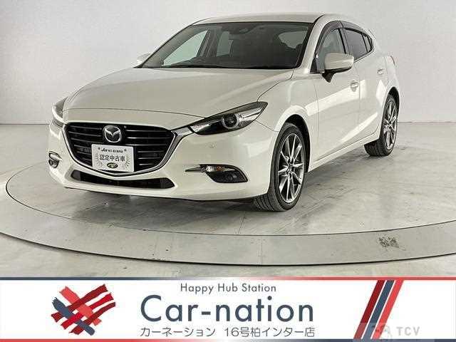 2017 Mazda Axela