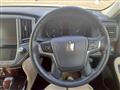 2013 Toyota Crown Hybrid
