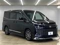 2022 Toyota Voxy