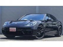 2023 Porsche Panamera