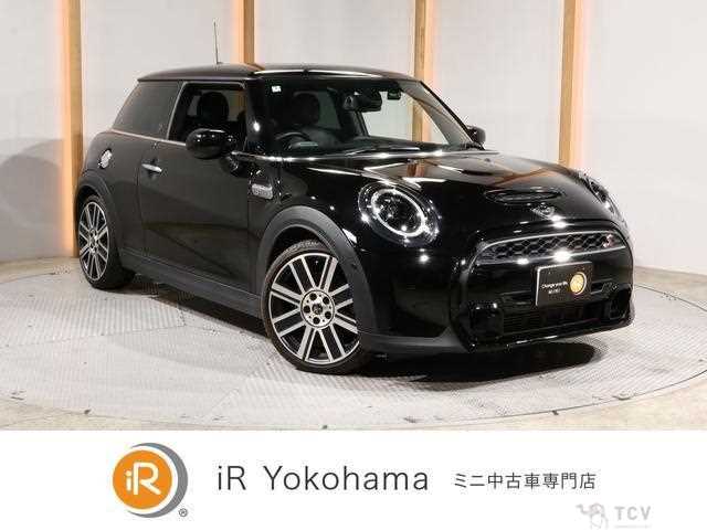2022 BMW MINI