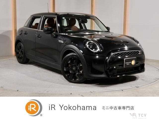 2022 BMW MINI
