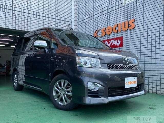 2012 Toyota Voxy
