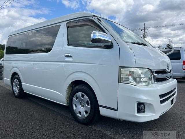 2011 Toyota Hiace Wagon