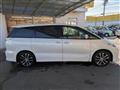 2015 Toyota Estima