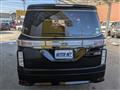 2017 Nissan Elgrand