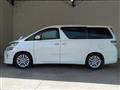 2013 Toyota Vellfire