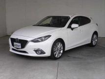 2013 Mazda Axela