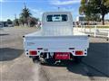 2025 Nissan Clipper Truck