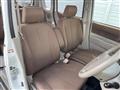 2011 Nissan ROOX