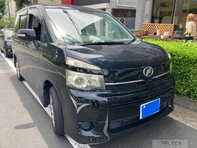 2011 Toyota Voxy
