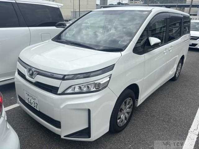 2018 Toyota Voxy