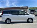 2015 Toyota Noah