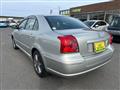 2004 Toyota Avensis